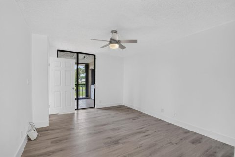 Condo in Boca Raton, Florida, 2 bedrooms № 2246328 - photo 11