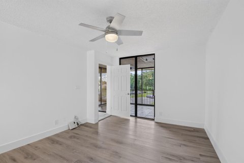 Condo in Boca Raton, Florida, 2 bedrooms № 2246328 - photo 12