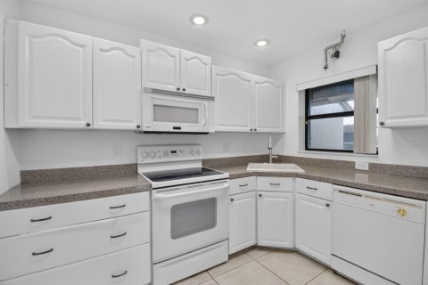 Condo in Boca Raton, Florida, 2 bedrooms № 2246328 - photo 26