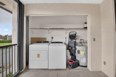Condo in Boca Raton, Florida, 2 bedrooms № 2246328 - photo 25