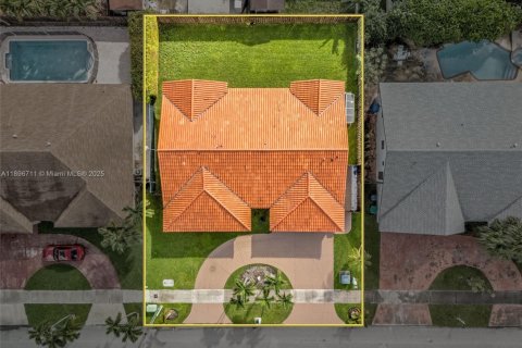Casa en alquiler en Miami, Florida, 4 dormitorios, 192.03 m2 № 2012130 - foto 26