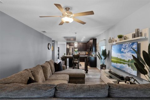 House in Kissimmee, Florida 4 bedrooms, 183.3 sq.m. № 1833428 - photo 16