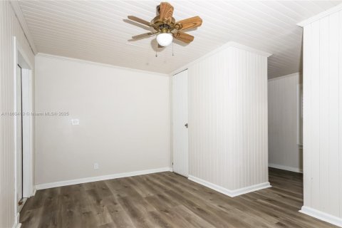 Casa en alquiler en West Palm Beach, Florida, 3 dormitorios, 129.41 m2 № 1887756 - foto 11