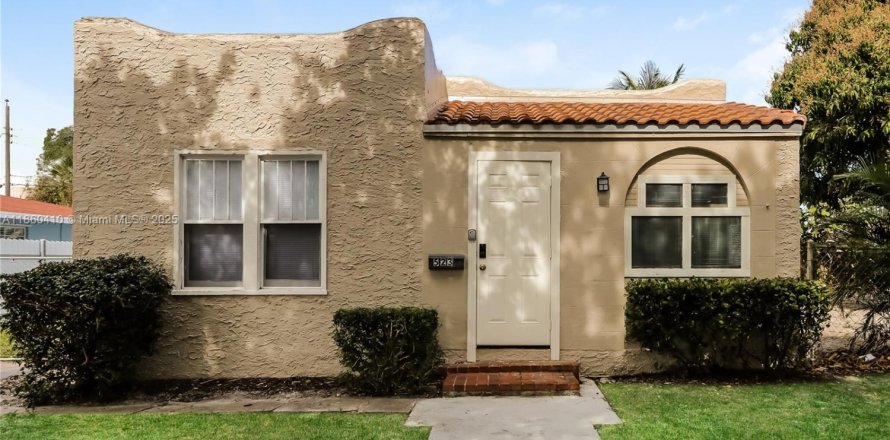 Casa en West Palm Beach, Florida 3 dormitorios, 129.41 m2 № 1887756