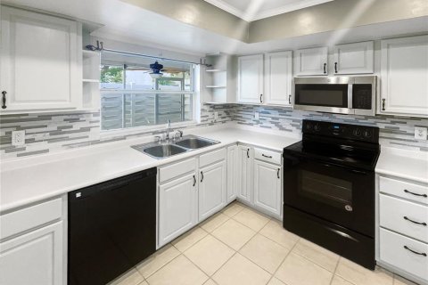 Copropriété à vendre à Clearwater, Floride: 3 chambres, 106.37 m2 № 1538819 - photo 12