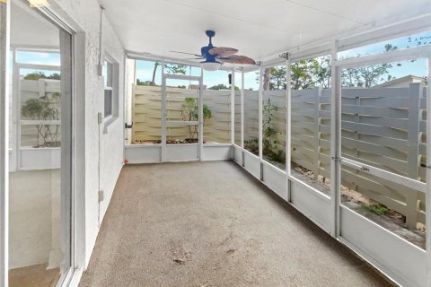 Copropriété à vendre à Clearwater, Floride: 3 chambres, 106.37 m2 № 1538819 - photo 14