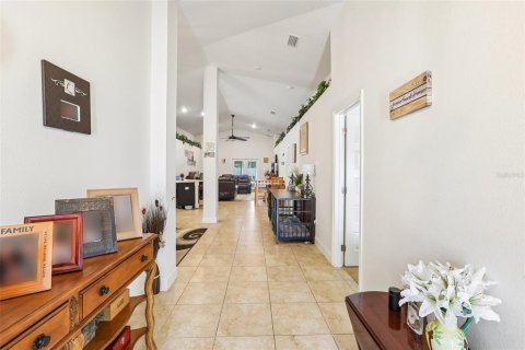House in Hudson, Florida 4 bedrooms, 205.96 sq.m. № 2302693 - photo 10