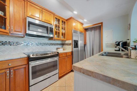 Condominio en venta en Fort Lauderdale, Florida, 3 dormitorios, 95.22 m2 № 2412240 - foto 11