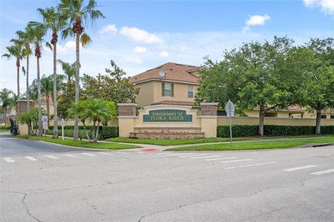 Adosado en alquiler en Kissimmee, Florida, 3 dormitorios, 187.01 m2 № 1883598 - foto 24
