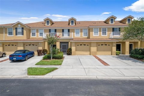 Adosado en alquiler en Kissimmee, Florida, 3 dormitorios, 187.01 m2 № 1883598 - foto 1