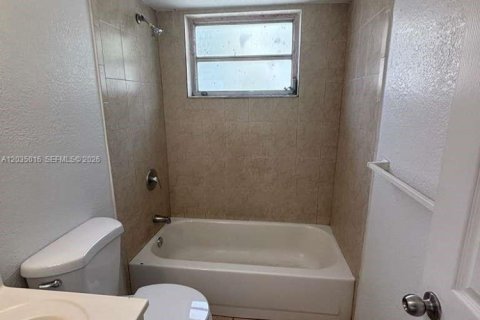 Appartement à louer à Miami, Floride: 2 chambres, 75.25 m2 № 2084224 - photo 5