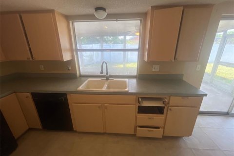 Casa en venta en New Port Richey, Florida, 3 dormitorios, 119.47 m2 № 1873014 - foto 3