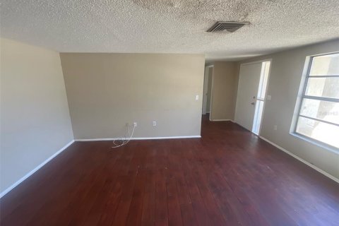 Casa en venta en New Port Richey, Florida, 3 dormitorios, 119.47 m2 № 1873014 - foto 5
