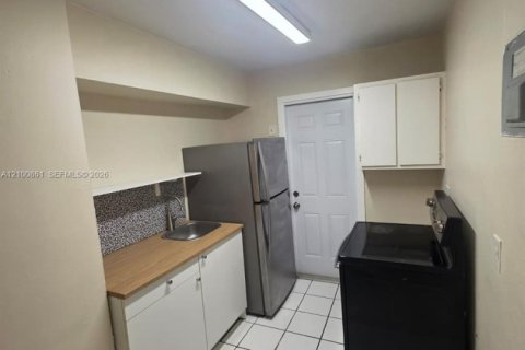Appartement à Fort Lauderdale, Floride 1 chambre, 194.54 m2 № 2401628