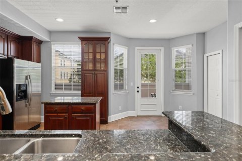 Touwnhouse à vendre à Orlando, Floride: 3 chambres, 173.82 m2 № 2096666 - photo 8