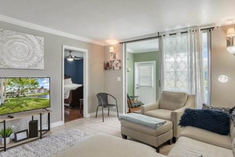 Condo in Sunrise, Florida, 2 bedrooms  № 2074903 - photo 4
