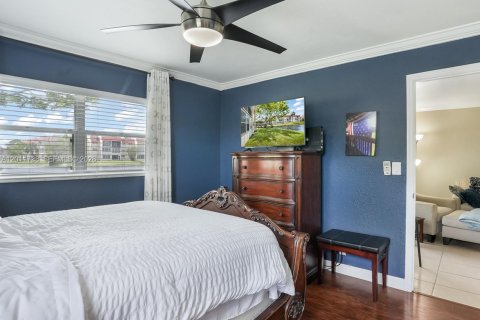 Condo in Sunrise, Florida, 2 bedrooms  № 2074903 - photo 24