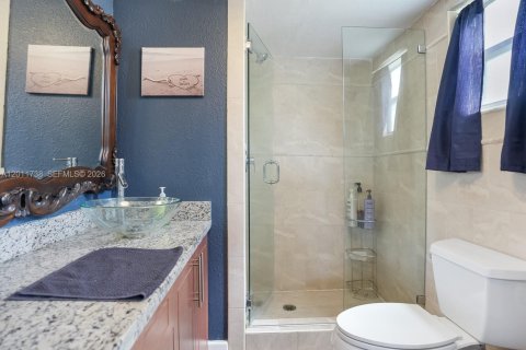 Condo in Sunrise, Florida, 2 bedrooms  № 2074903 - photo 20
