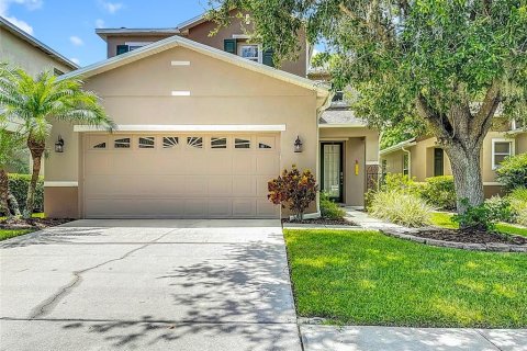 House in Wesley Chapel, Florida 3 bedrooms, 159.98 sq.m. № 1895122 - photo 2