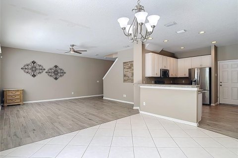 House in Wesley Chapel, Florida 3 bedrooms, 159.98 sq.m. № 1895122 - photo 12