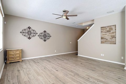 House in Wesley Chapel, Florida 3 bedrooms, 159.98 sq.m. № 1895122 - photo 13