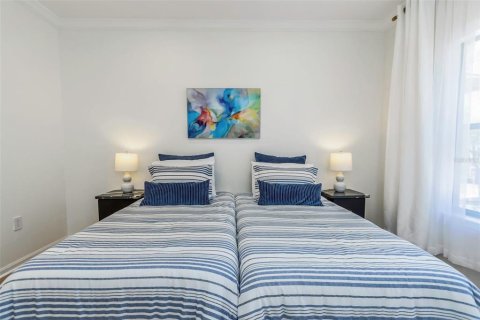 Condo in Palm Harbor, Florida, 2 bedrooms № 2201030 - photo 27