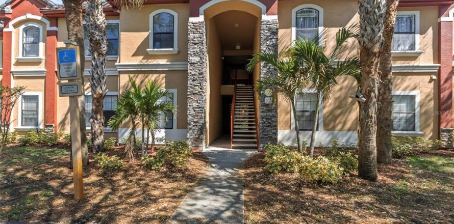 Condo in Palm Harbor, Florida, 2 bedrooms № 2201030