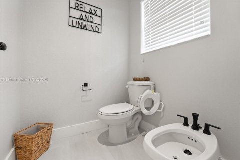 Купить виллу или дом в Майами, Флорида 3 спальни, 194.07м2, № 1949580 - фото 25