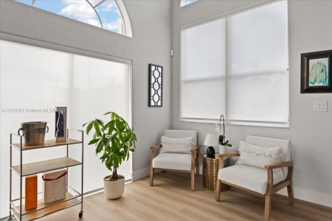 Купить виллу или дом в Майами, Флорида 3 спальни, 194.07м2, № 1949580 - фото 19