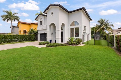 Купить виллу или дом в Майами, Флорида 3 спальни, 194.07м2, № 1949580 - фото 4