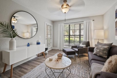 Снять в аренду квартиру в Форт-Лодердейл, Флорида 1 спальня, 65.96м2, № 2003450 - фото 9