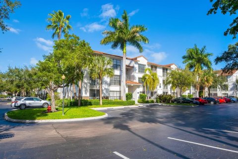 Снять в аренду квартиру в Форт-Лодердейл, Флорида 1 спальня, 65.96м2, № 2003450 - фото 21
