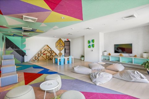Condominio en venta en Miami, Florida, 1 dormitorio, 56.39 m2 № 1712154 - foto 26