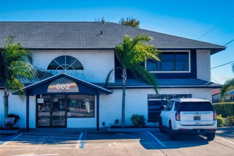 Propiedad comercial en alquiler en Edgewater, Florida, 551.93 m2 № 1845133 - foto 20