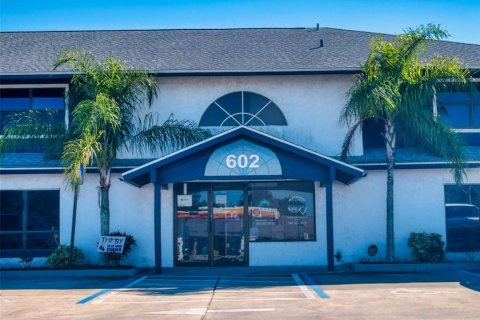 Propiedad comercial en alquiler en Edgewater, Florida, 551.93 m2 № 1845133 - foto 24