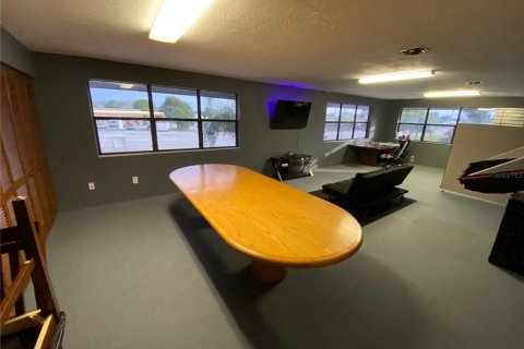 Propiedad comercial en alquiler en Edgewater, Florida, 551.93 m2 № 1845133 - foto 7