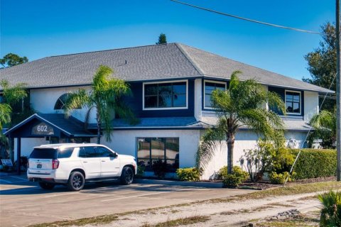 Propiedad comercial en alquiler en Edgewater, Florida, 551.93 m2 № 1845133 - foto 22