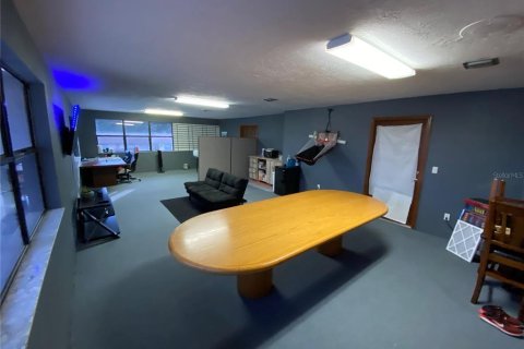 Propiedad comercial en alquiler en Edgewater, Florida, 551.93 m2 № 1845133 - foto 5