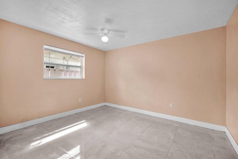 Villa ou maison à louer à Sunrise, Floride: 3 chambres, 145.3 m2 № 2411799 - photo 20