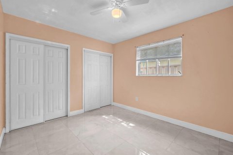 Villa ou maison à louer à Sunrise, Floride: 3 chambres, 145.3 m2 № 2411799 - photo 21