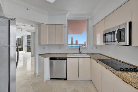 Condo in Aventura, Florida, 3 bedrooms  № 1713095 - photo 15