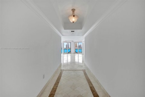 Condo in Aventura, Florida, 3 bedrooms  № 1713095 - photo 28