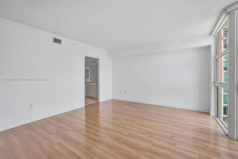 Condo in Aventura, Florida, 3 bedrooms  № 1713095 - photo 23