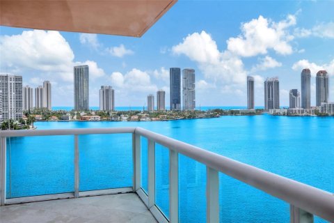 Condo in Aventura, Florida, 3 bedrooms  № 1713095 - photo 12