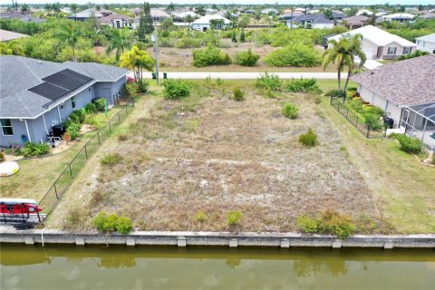 Land in Port Charlotte, Florida № 2116674