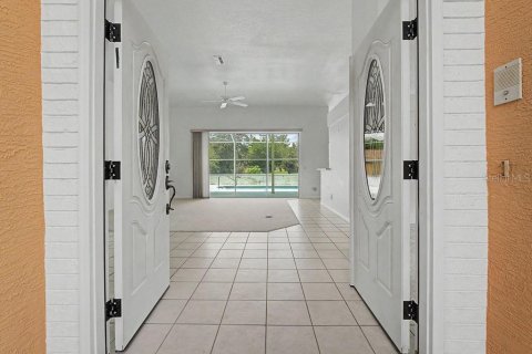 House in Dunnellon, Florida 4 bedrooms, 226.96 sq.m. № 2266840 - photo 24