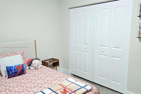 Casa en venta en Miami, Florida, 3 dormitorios, 147.71 m2 № 2021700 - foto 8