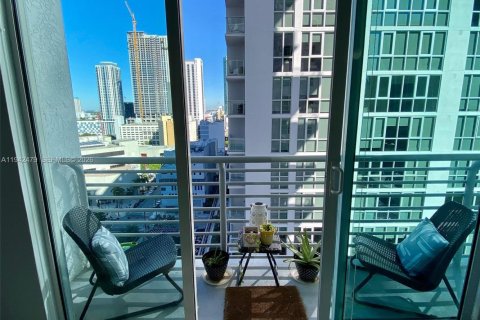 Condo in Miami, Florida, 1 bedroom  № 1999972