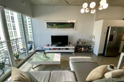 Condo in Miami, Florida, 1 bedroom  № 1999972 - photo 6