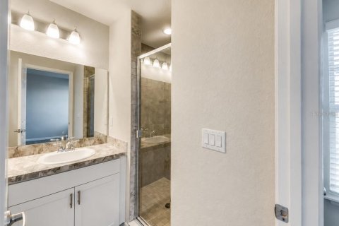 Touwnhouse à vendre à Gibsonton, Floride: 3 chambres, 162.76 m2 № 2308501 - photo 5